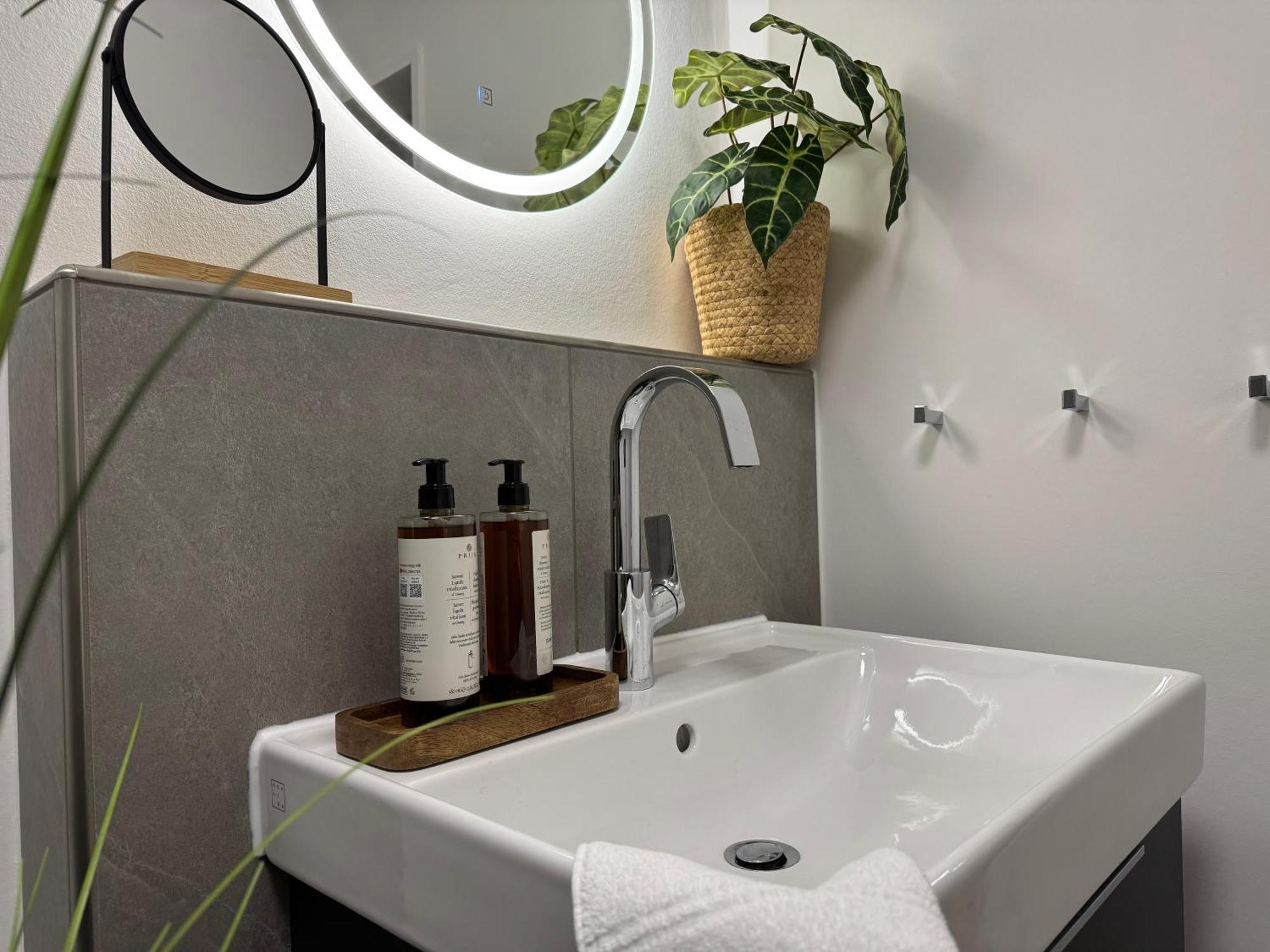 Mel&Bens Modern Oak-Apartments Fuer Bis Zu 12 Personen BRE Exterior foto